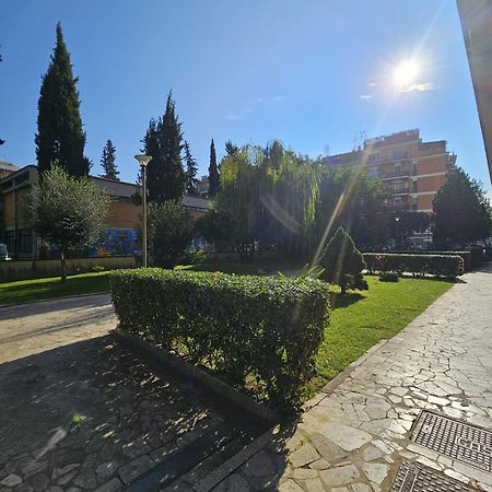 Apartmán A Casa Di Luca Řím Exteriér fotografie