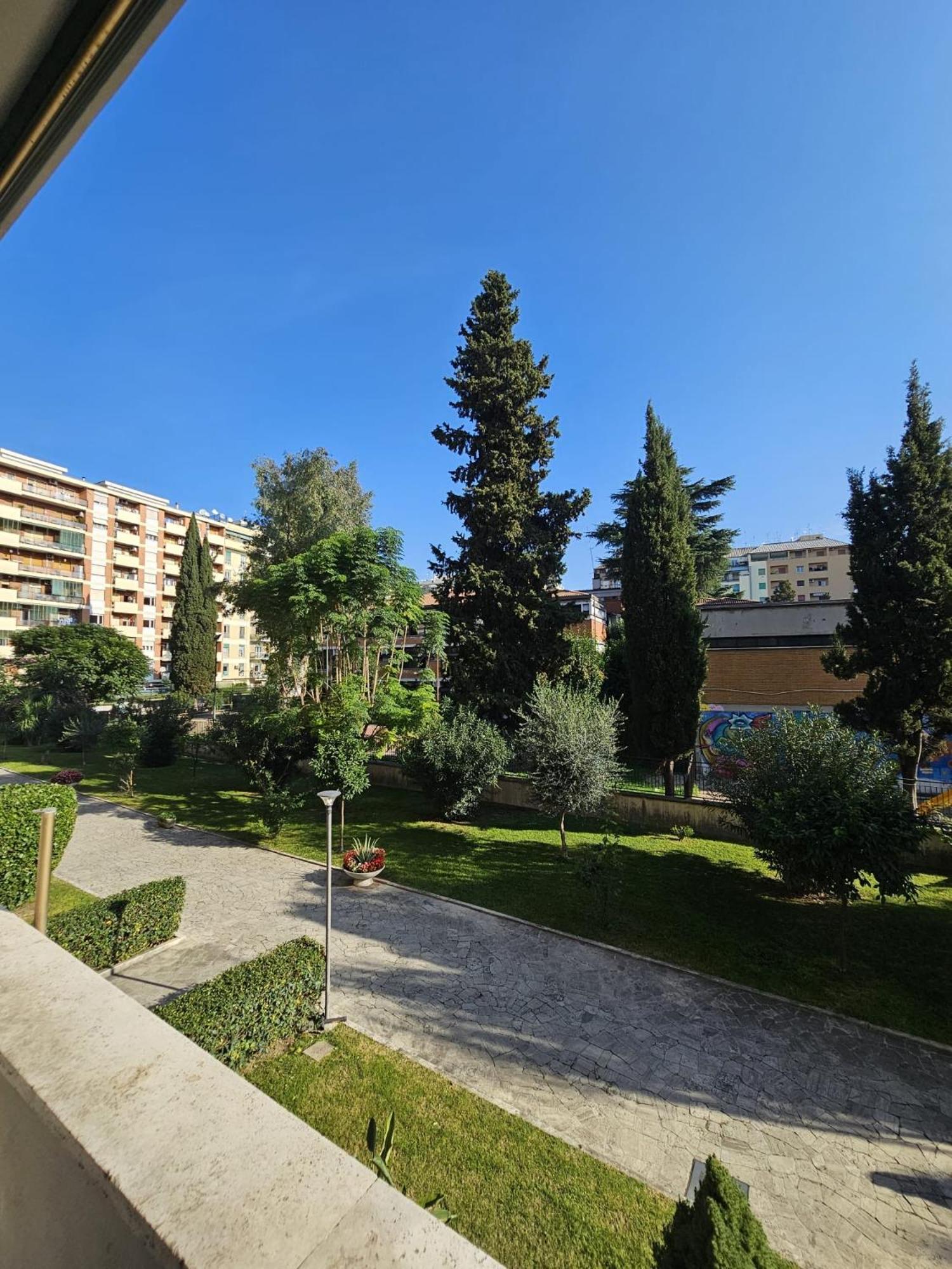 Apartmán A Casa Di Luca Řím Exteriér fotografie